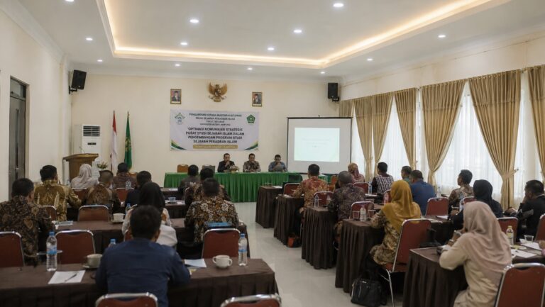 Prodi SPI Gelar PkM Bersama MGMP Sejarah Lampung Bahas Optimalisasi Komunikasi Strategis Pusat Studi Sejarah Islam