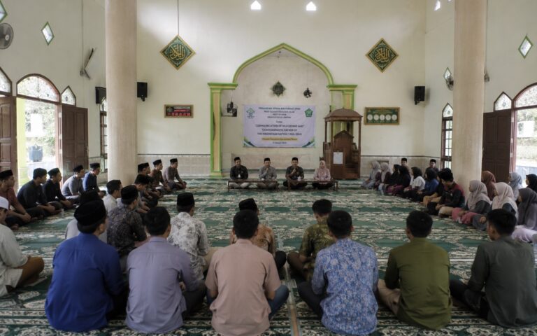 Bahas Komunikasi Dakwah H.O.S. Tjokroaminoto sebagai Bapak Bangsa Indonesia, Prodi SPI Gelar PkM di Pondok Pesantren Darussalam Natar
