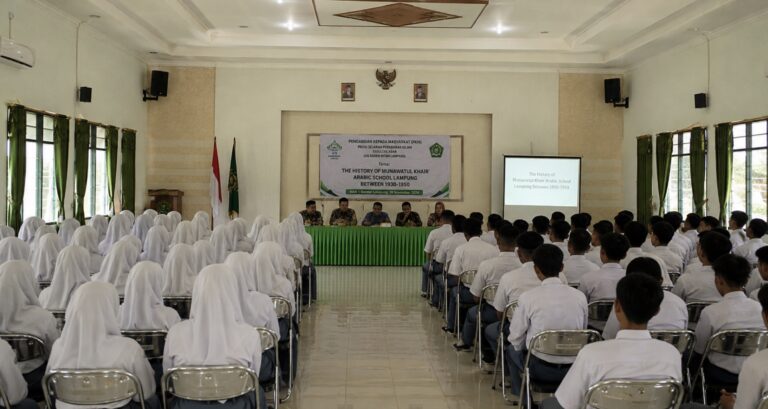 Bahas Sejarah Madrasah Munawatul Khair Lampung Periode 1930–1950 di MAN 1 Bandar Lampung, Prodi SPI Gelar PkM Sejarah Lokal